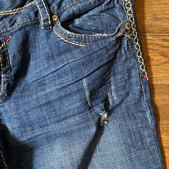 Capris - Picture 3 of 5